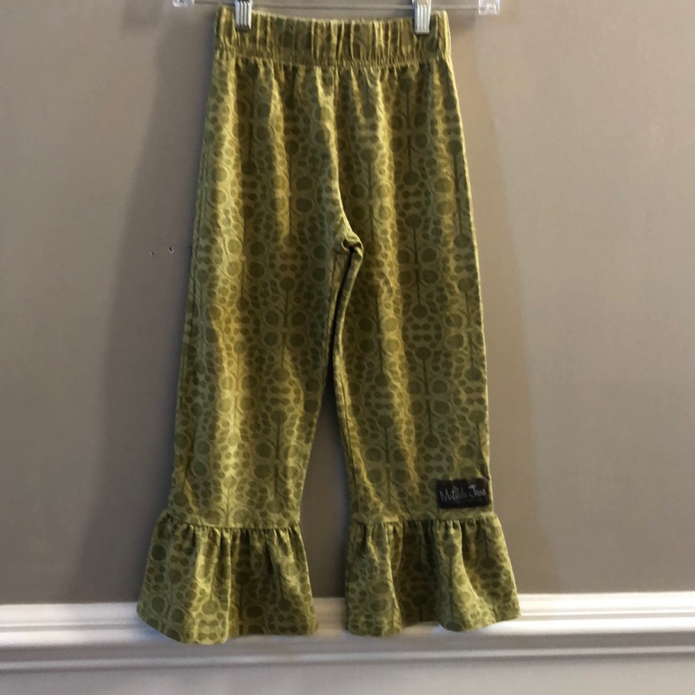 Matilda Jame crop ruffle pants. Size 8